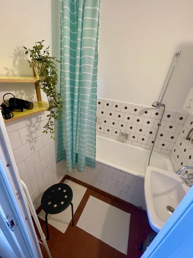 Appartamento Nosztalgia Apartman Veszprém Esterno foto