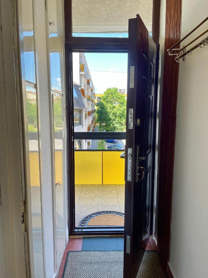 Appartamento Nosztalgia Apartman Veszprém Esterno foto