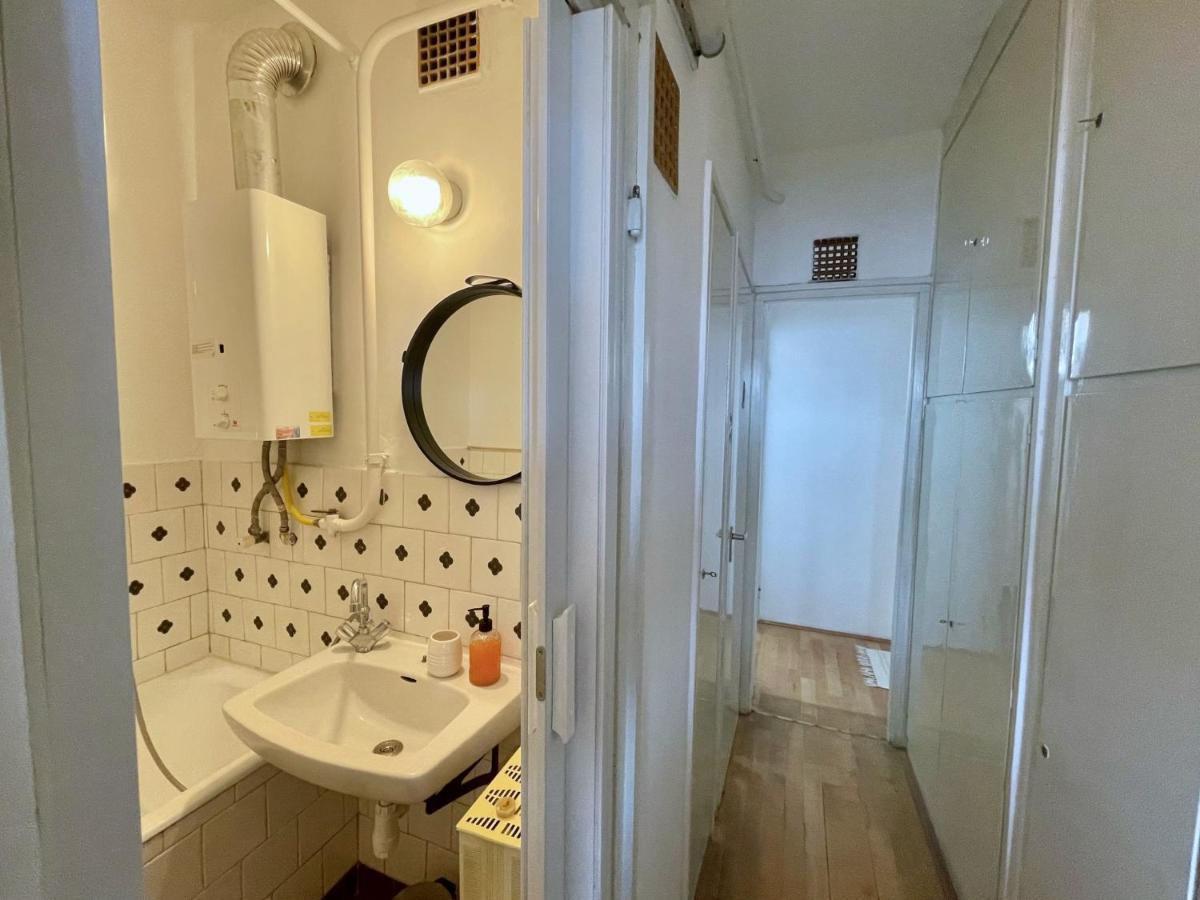 Appartamento Nosztalgia Apartman Veszprém Esterno foto