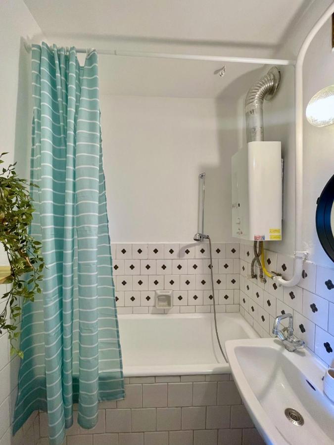Appartamento Nosztalgia Apartman Veszprém Esterno foto