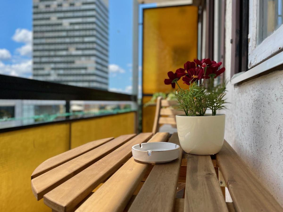 Appartamento Nosztalgia Apartman Veszprém Esterno foto