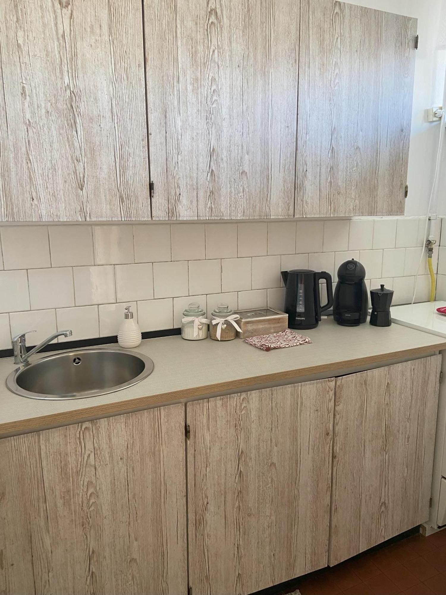 Appartamento Nosztalgia Apartman Veszprém Esterno foto